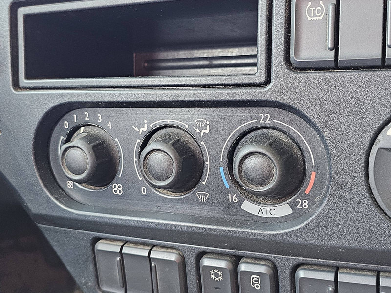 Camion à rideaux coulissants DAF CF 260 RIGHT SIDE CURTAINS: photos 13 Camion à rideaux coulissants DAF CF 260 RIGHT SIDE CURTAINS: photos 13