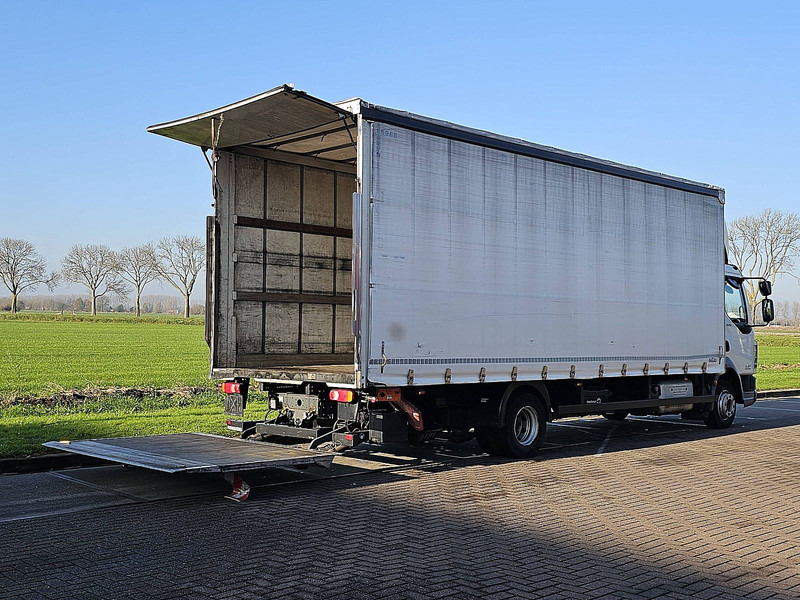 DAF LF 220 - Camion à rideaux coulissants: photos 3 DAF LF 220 - Camion à rideaux coulissants: photos 3