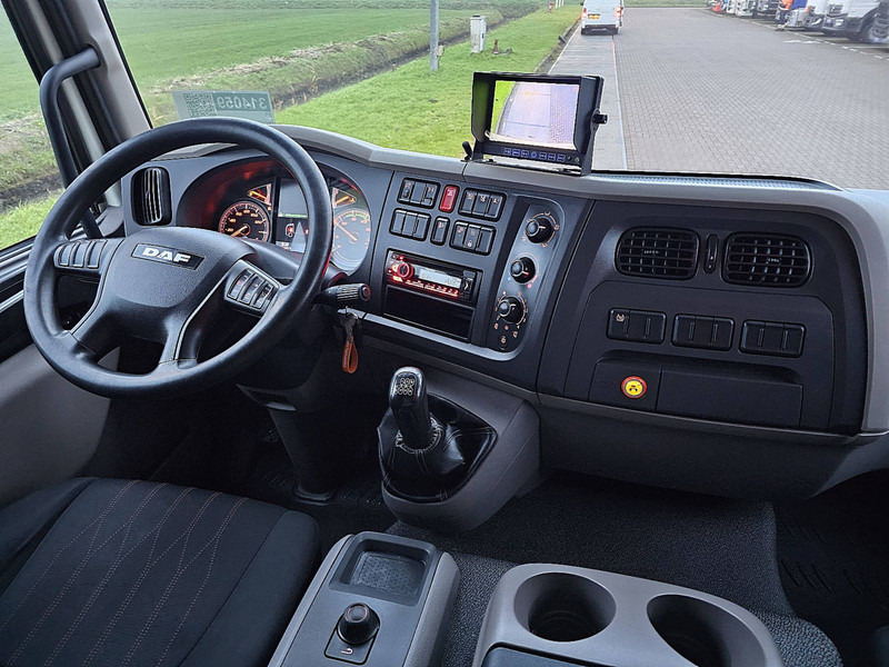 Photo d'intérieur 2: Camion fourgon DAF LF 230 19T MANUAL AIRCO