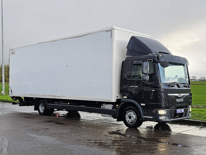 MAN 12.250 TGL BL MANUAL TAILLIFT - Camion fourgon: photos 5 MAN 12.250 TGL BL MANUAL TAILLIFT - Camion fourgon: photos 5