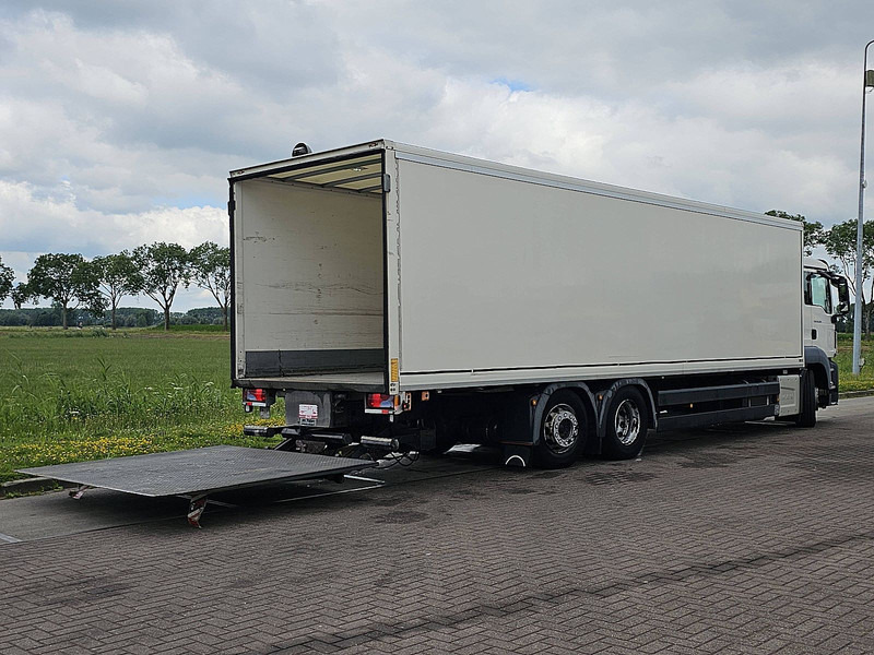 MAN 26.320 TGS 6X2-4 LL TAILLIFT - Camion fourgon: photos 3 MAN 26.320 TGS 6X2-4 LL TAILLIFT - Camion fourgon: photos 3