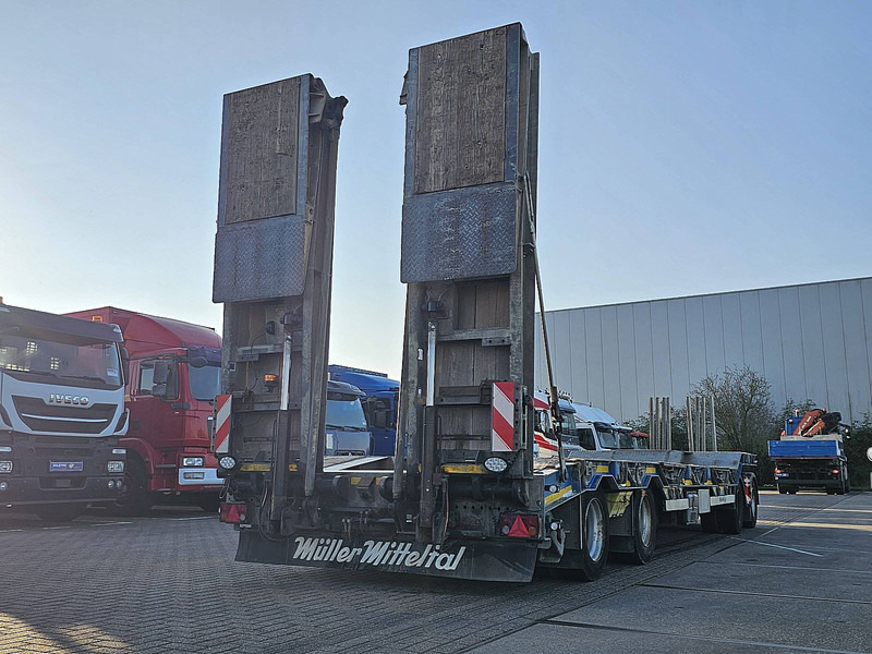 Mueller MITTELTAL T4 RMB 40 HYDR. RAMP. RADMULDE - Remorque porte-engin surbaissée: photos 1 Mueller MITTELTAL T4 RMB 40 HYDR. RAMP. RADMULDE - Remorque porte-engin surbaissée: photos 1