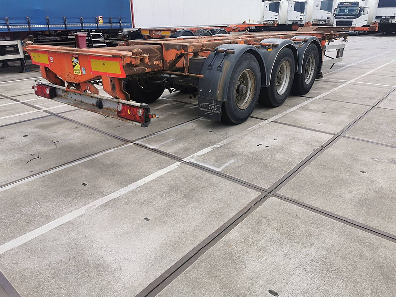 Nooteboom FT 43 03 V lift axle; BPW - Semi-remorque porte-conteneur/ Caisse mobile: photos 2 Nooteboom FT 43 03 V lift axle; BPW - Semi-remorque porte-conteneur/ Caisse mobile: photos 2