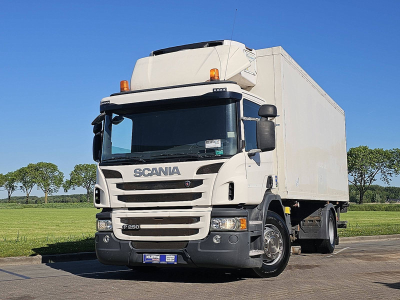 Scania P250 286 tkm - Camion frigorifique: photos 1 Scania P250 286 tkm - Camion frigorifique: photos 1
