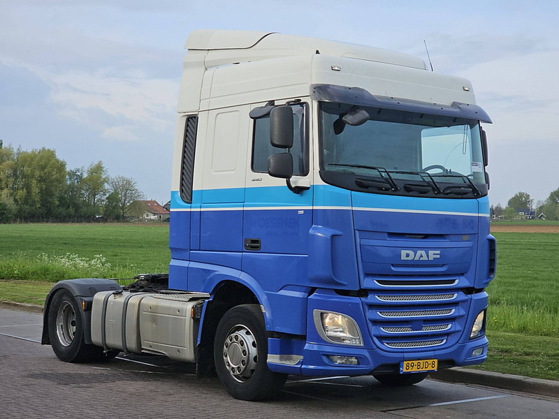 DAF XF 440 SPACECAB 2X TANK - Tracteur routier: photos 5 DAF XF 440 SPACECAB 2X TANK - Tracteur routier: photos 5