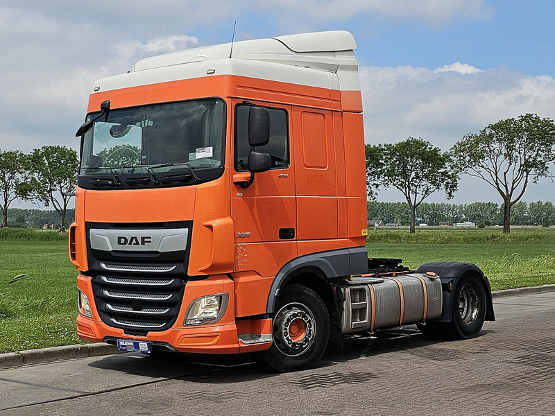 DAF XF 450 SPACECAB SPOILERS - Tracteur routier: photos 2 DAF XF 450 SPACECAB SPOILERS - Tracteur routier: photos 2