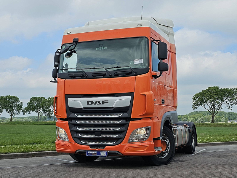 DAF XF 450 SPACECAB SPOILERS - Tracteur routier: photos 1 DAF XF 450 SPACECAB SPOILERS - Tracteur routier: photos 1