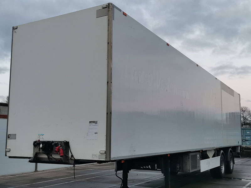 Van Eck U T-2 I chainsystem - Semi-remorque frigorifique: photos 1 Van Eck U T-2 I chainsystem - Semi-remorque frigorifique: photos 1