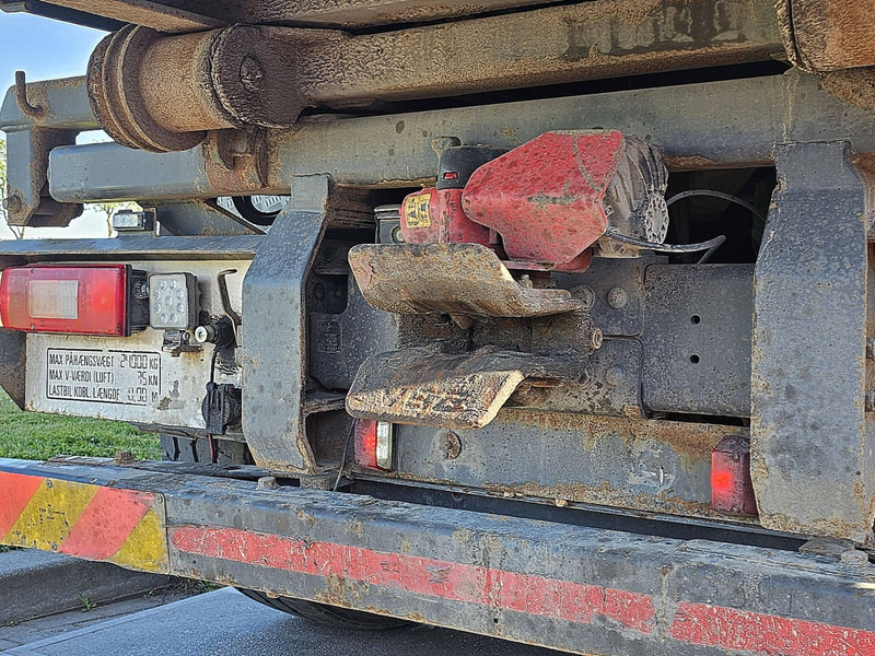 Camion plateau, Camion grue Volvo FM 460 8X2 HMF 3220 K5: photos 14
