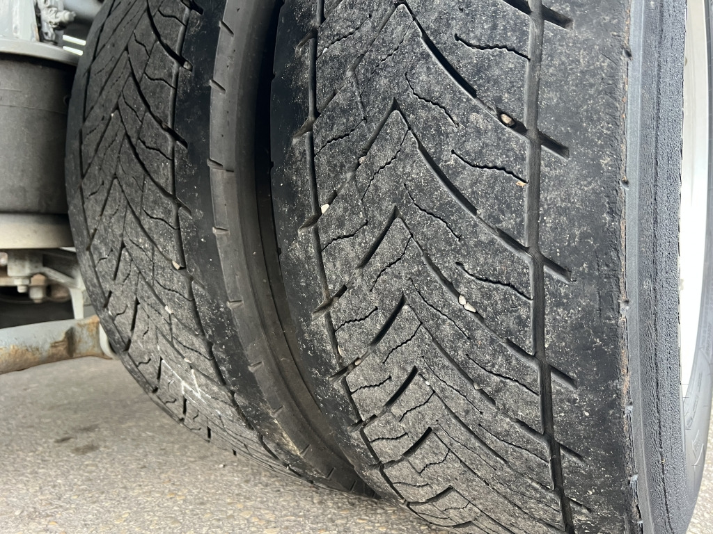 Iveco Stralis AD190S31 4,2mRdst Klimaaut. Intander ACC - Châssis cabine: photos 5 Iveco Stralis AD190S31 4,2mRdst Klimaaut. Intander ACC - Châssis cabine: photos 5