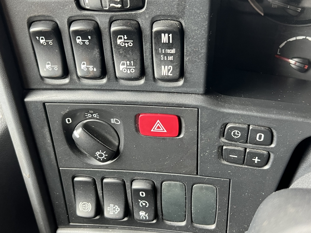Scania R450 Streamline Topline Retarder Standklima ACC - Tracteur routier: photos 2 Scania R450 Streamline Topline Retarder Standklima ACC - Tracteur routier: photos 2