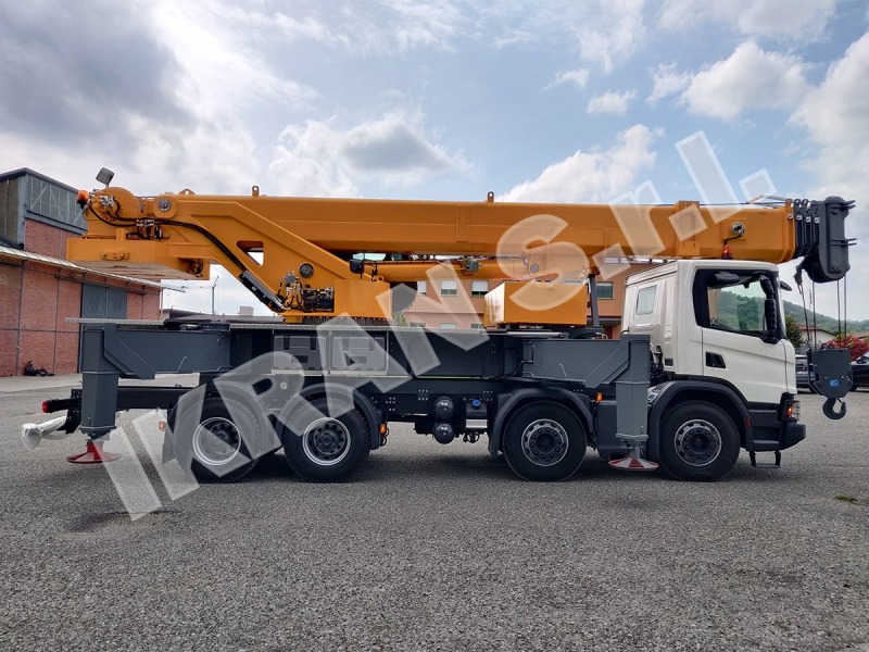 Locatelli TCL 55.50 - Grue mobile: photos 2 Locatelli TCL 55.50 - Grue mobile: photos 2