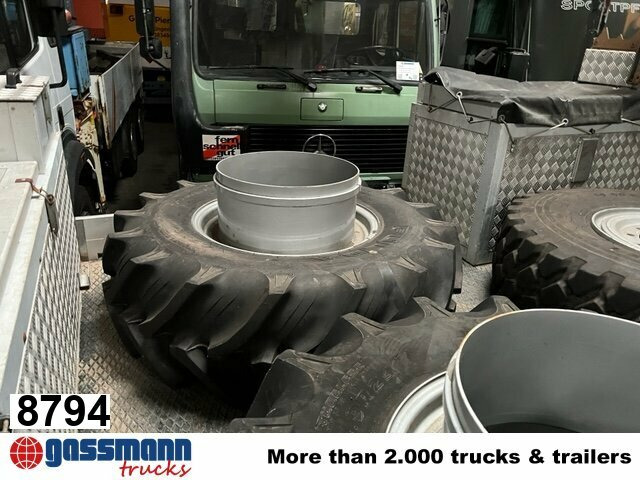 2x Reifen 14.9R24 - Pneus et jantes: photos 1 2x Reifen 14.9R24 - Pneus et jantes: photos 1