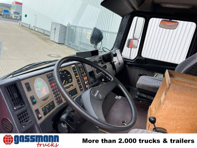 MAN 14.224 F 4x2 BB Doka, LF 16/18 - Camion de pompier: photos 5 MAN 14.224 F 4x2 BB Doka, LF 16/18 - Camion de pompier: photos 5