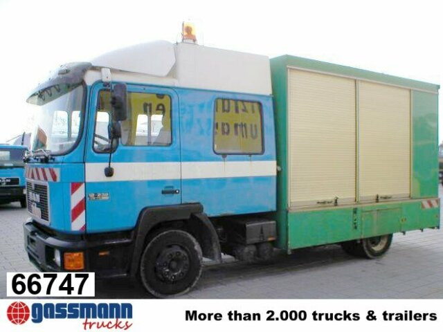 MAN Spülwagen - Camion hydrocureur: photos 1 MAN Spülwagen - Camion hydrocureur: photos 1
