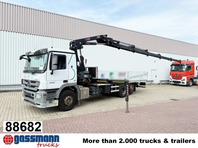 Mercedes-Benz Actros 2532 L 6x2, Liftachse, Kran Hiab 244EP-5 - Camion plateau, Camion grue: photos 1 Mercedes-Benz Actros 2532 L 6x2, Liftachse, Kran Hiab 244EP-5 - Camion plateau, Camion grue: photos 1