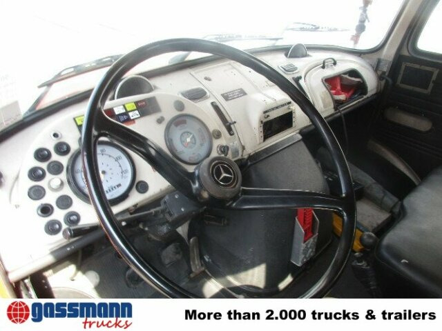 Mercedes-Benz L 1519 4x2 Feuerwehr Drehleiter DL30 - Camion de pompier: photos 5 Mercedes-Benz L 1519 4x2 Feuerwehr Drehleiter DL30 - Camion de pompier: photos 5