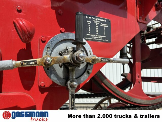 Mercedes-Benz LF 311 3250/3500 - Oldtimer Feuerwehrfahrzeug - Camion de pompier: photos 2 Mercedes-Benz LF 311 3250/3500 - Oldtimer Feuerwehrfahrzeug - Camion de pompier: photos 2