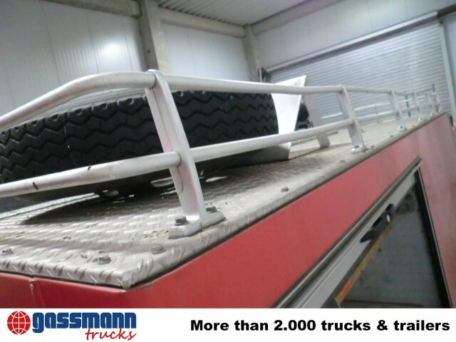 Mercedes-Benz LP 813 4x2 TLF8 Feuerwehr - Camion de pompier: photos 3 Mercedes-Benz LP 813 4x2 TLF8 Feuerwehr - Camion de pompier: photos 3