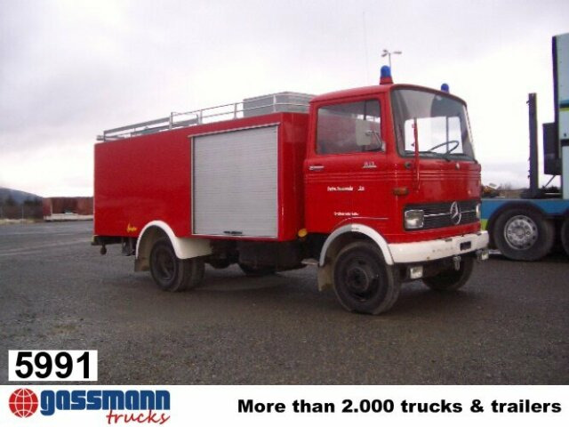 Mercedes-Benz LP 813 4x2 TLF8 Feuerwehr - Camion de pompier: photos 1 Mercedes-Benz LP 813 4x2 TLF8 Feuerwehr - Camion de pompier: photos 1