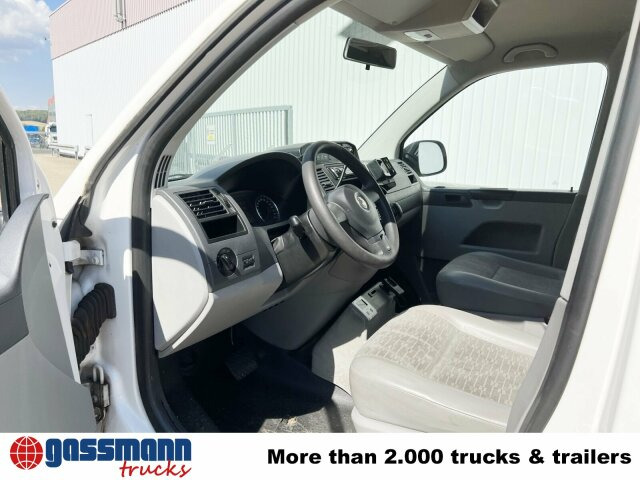 Volkswagen T5 2.0 TDI 4x2, Krankenwagen - Ambulance: photos 3 Volkswagen T5 2.0 TDI 4x2, Krankenwagen - Ambulance: photos 3