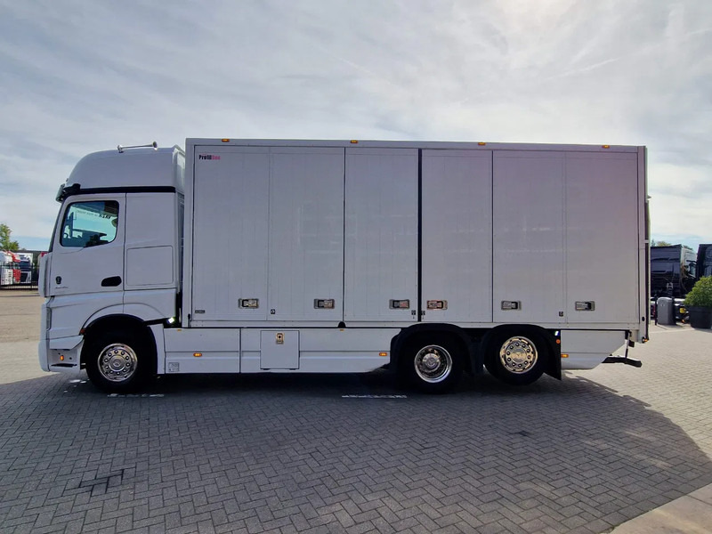 Mercedes-Benz Actros 2545 6x2*4 - Box with sidedoors - Loadlift - Steering axle - Full air - Camera - Camion fourgon: photos 4 Mercedes-Benz Actros 2545 6x2*4 - Box with sidedoors - Loadlift - Steering axle - Full air - Camera - Camion fourgon: photos 4