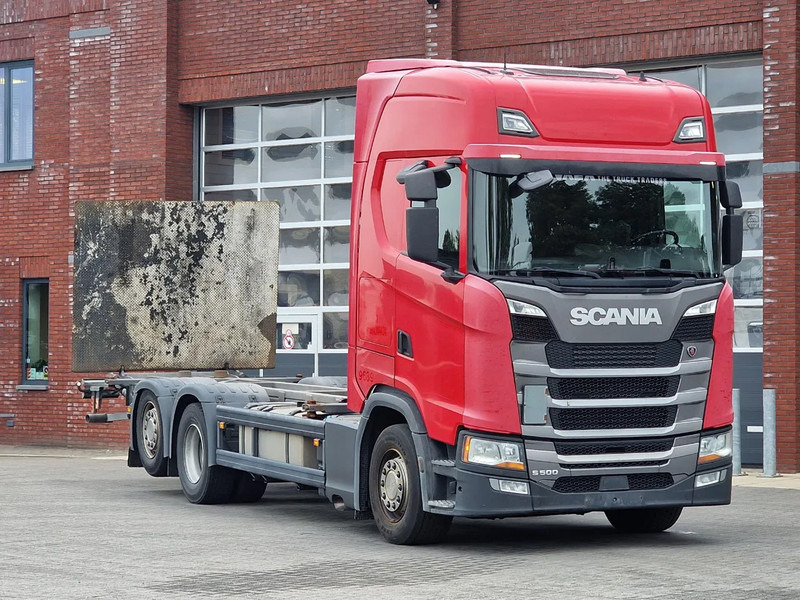 Scania S500 NGS Highline 6x2 - BDF - Full air - Loadlift - Navi - Retarder - Camion porte-conteneur/ Caisse mobile: photos 1 Scania S500 NGS Highline 6x2 - BDF - Full air - Loadlift - Navi - Retarder - Camion porte-conteneur/ Caisse mobile: photos 1