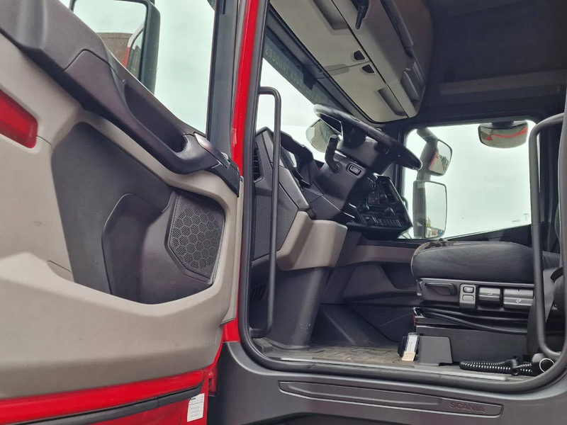 Camion porte-conteneur/ Caisse mobile Scania S500 NGS Highline 6x2 - BDF - Full air - Loadlift - Navi - Retarder: photos 8 Camion porte-conteneur/ Caisse mobile Scania S500 NGS Highline 6x2 - BDF - Full air - Loadlift - Navi - Retarder: photos 8