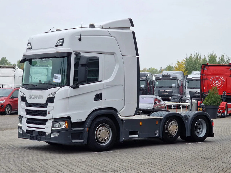 Scania G450 NGS Highline 6x2/4 - Steering - Euro 6 - Led - Leather - Chassis cover - Tracteur routier: photos 3 Scania G450 NGS Highline 6x2/4 - Steering - Euro 6 - Led - Leather - Chassis cover - Tracteur routier: photos 3