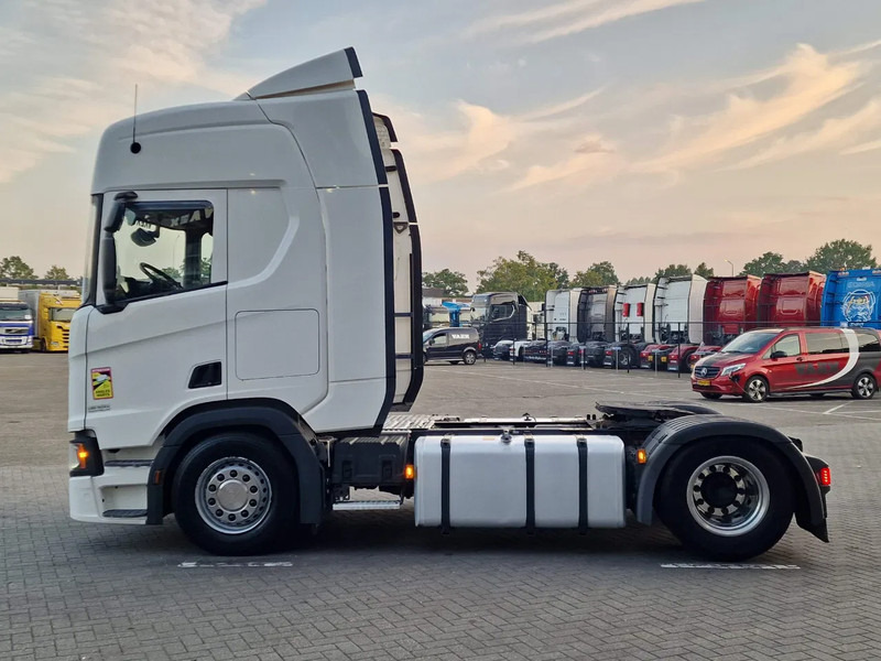 Scania R450 NGS Highline 4x2 - Retarder - Full air - Led - Navi - 2x tank - Tracteur routier: photos 4 Scania R450 NGS Highline 4x2 - Retarder - Full air - Led - Navi - 2x tank - Tracteur routier: photos 4