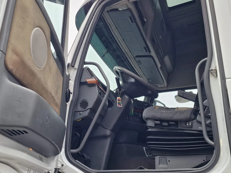 Tracteur routier Volvo FH 13.440 Globetrotter XL 4x2 - Manual gearbox - Euro 5 - Low KM: photos 9