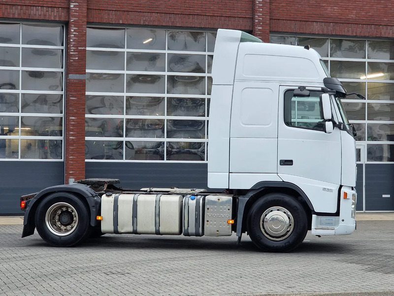 Tracteur routier Volvo FH 13.440 Globetrotter XL 4x2 - Manual gearbox - Euro 5 - Low KM: photos 8