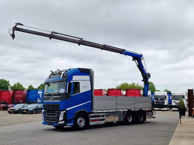Volvo FH 13.540 Globetrotter 6x4 - HMF 1920K with remote year 2019 - Full air - Leather - Camion grue: photos 3 Volvo FH 13.540 Globetrotter 6x4 - HMF 1920K with remote year 2019 - Full air - Leather - Camion grue: photos 3
