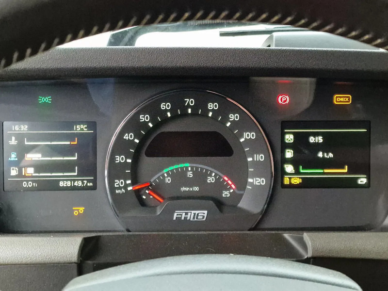 Camion grue Volvo FH 16.750 8x2*6 - Palfinger PK15002 Crane/Grua - Show truck + Trailer -: photos 13 Camion grue Volvo FH 16.750 8x2*6 - Palfinger PK15002 Crane/Grua - Show truck + Trailer -: photos 13