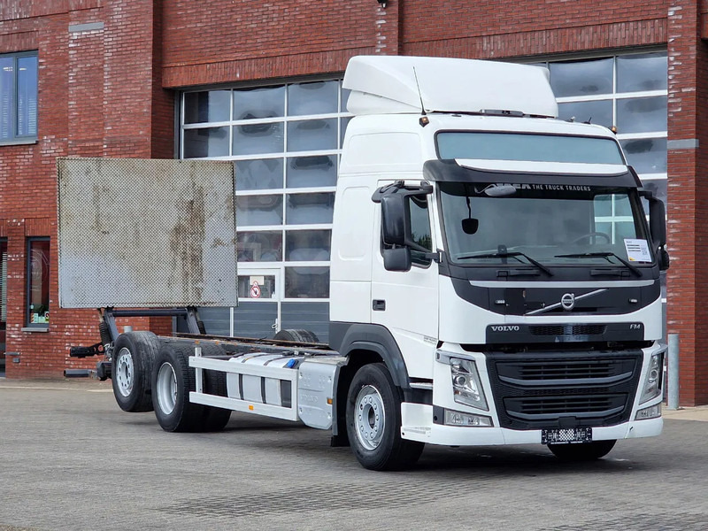 Châssis cabine Volvo FM 380 Globetrotter 6x2 Chassis - Loadlift - 4.90 WB - Full air - Low KM: photos 1