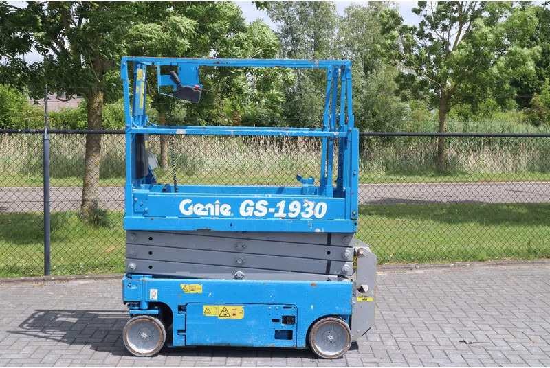 Genie GS-1930 | 7.8 METER | 227 KG - Nacelle ciseaux: photos 1 Genie GS-1930 | 7.8 METER | 227 KG - Nacelle ciseaux: photos 1