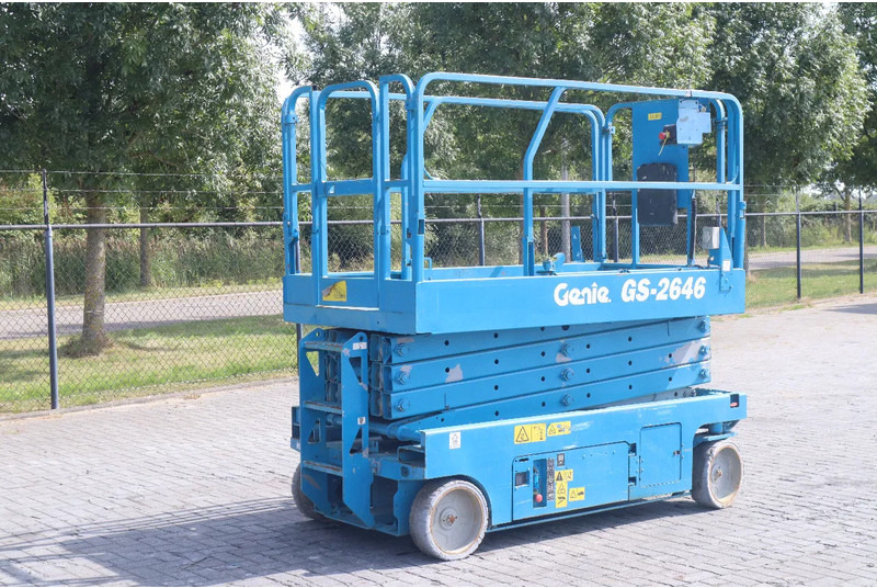 Genie GS-2646 | 10 METER | 454 KG - Nacelle ciseaux: photos 3 Genie GS-2646 | 10 METER | 454 KG - Nacelle ciseaux: photos 3