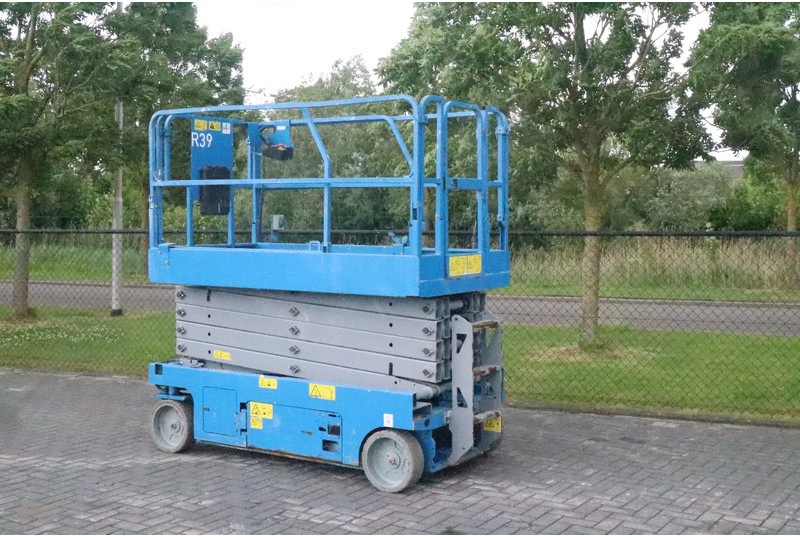 Genie GS-3246 | 12 METER | 318 KG - Nacelle ciseaux: photos 2 Genie GS-3246 | 12 METER | 318 KG - Nacelle ciseaux: photos 2