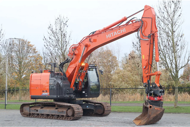 Hitachi ZX225 USRLC-6 | ROTOTILT | 3X BUCKET | TOPCON 3D MC GPS - Pelle sur chenille: photos 5 Hitachi ZX225 USRLC-6 | ROTOTILT | 3X BUCKET | TOPCON 3D MC GPS - Pelle sur chenille: photos 5