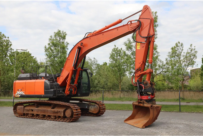 Pelle sur chenille Hitachi ZX300 LC-6 | ROTOTILT | BUCKET | GPS: photos 5