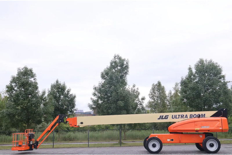 JLG 1350 SJP ULTRABOOM | 43.3 METER | 1 OWNER - Nacelle télescopique: photos 1 JLG 1350 SJP ULTRABOOM | 43.3 METER | 1 OWNER - Nacelle télescopique: photos 1