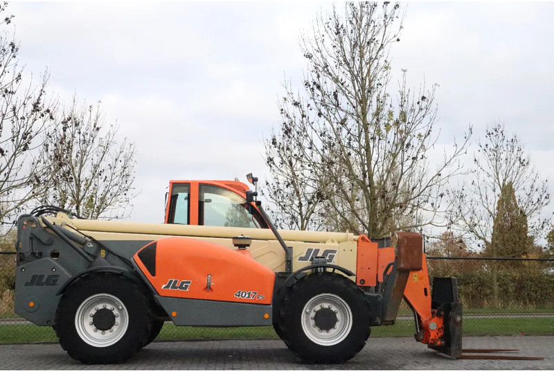 JLG 4017 PS | FORKS | GOOD TIRES - Chariot télescopique: photos 4 JLG 4017 PS | FORKS | GOOD TIRES - Chariot télescopique: photos 4