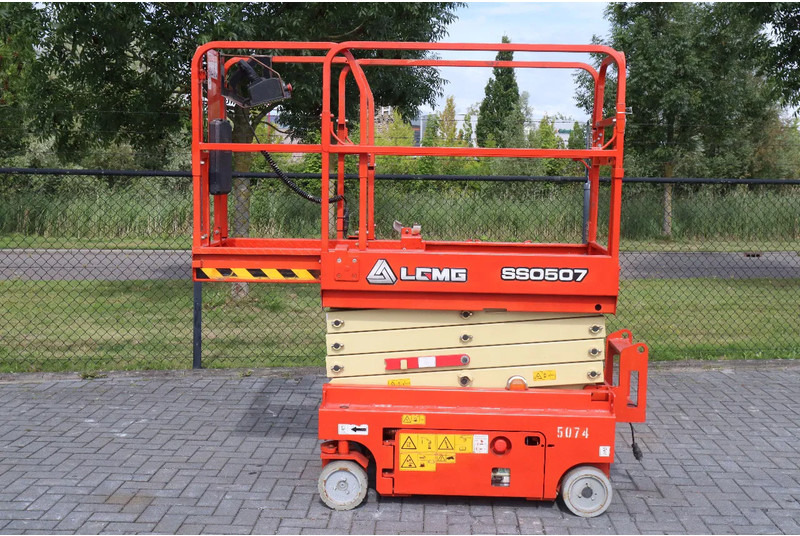 LGMG SS0507 | 6.3 METER | 230 KG | GS-1330 | ES1330 - Nacelle ciseaux: photos 4 LGMG SS0507 | 6.3 METER | 230 KG | GS-1330 | ES1330 - Nacelle ciseaux: photos 4