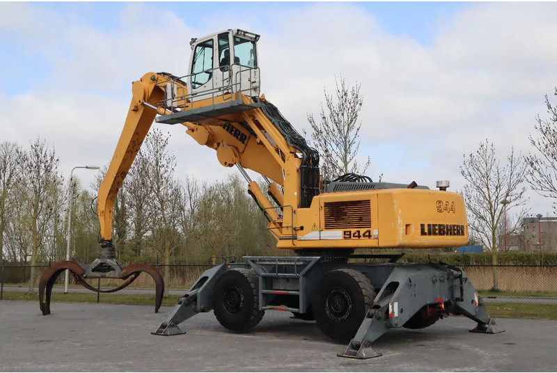 Liebherr A944 C HD | LOG GRAPPLE | HOLZGREIFER | TIMBER - Abatteuse: photos 3 Liebherr A944 C HD | LOG GRAPPLE | HOLZGREIFER | TIMBER - Abatteuse: photos 3