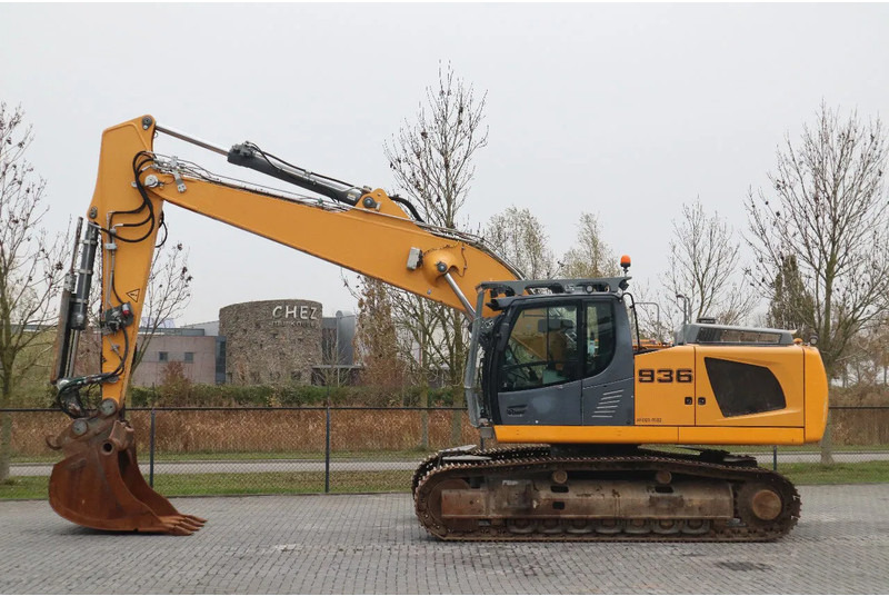 Liebherr R936 NLC | STRAIGHT BOOM | MAGNET GEN | OILQUICK - Pelle de démolition: photos 1 Liebherr R936 NLC | STRAIGHT BOOM | MAGNET GEN | OILQUICK - Pelle de démolition: photos 1