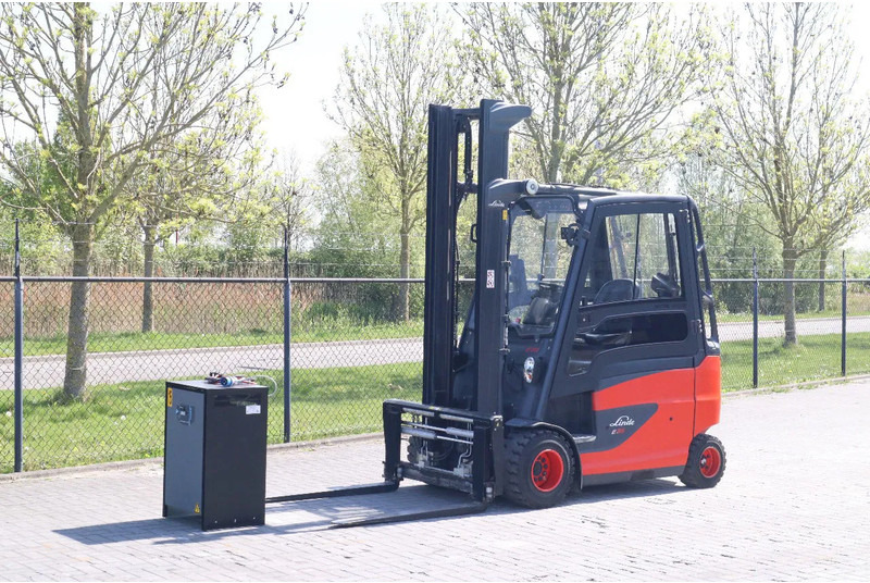 Linde E35 HL-01 | SIDESHIFT | POSITIONERS | LOW HOURS - Chariot élévateur électrique: photos 2 Linde E35 HL-01 | SIDESHIFT | POSITIONERS | LOW HOURS - Chariot élévateur électrique: photos 2