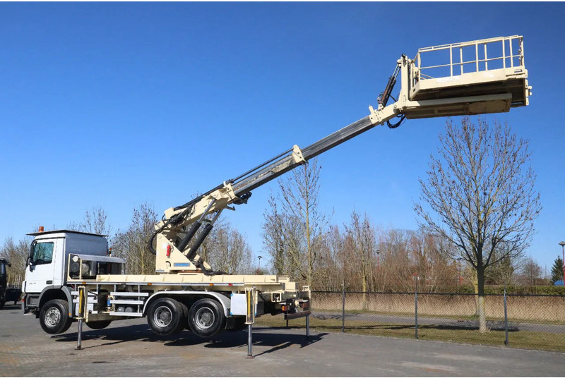 Mercedes-Benz Actros 2636 6X4 | TUNNEL PLATFORM | REMOTE DRIVING - Camion grue: photos 2 Mercedes-Benz Actros 2636 6X4 | TUNNEL PLATFORM | REMOTE DRIVING - Camion grue: photos 2