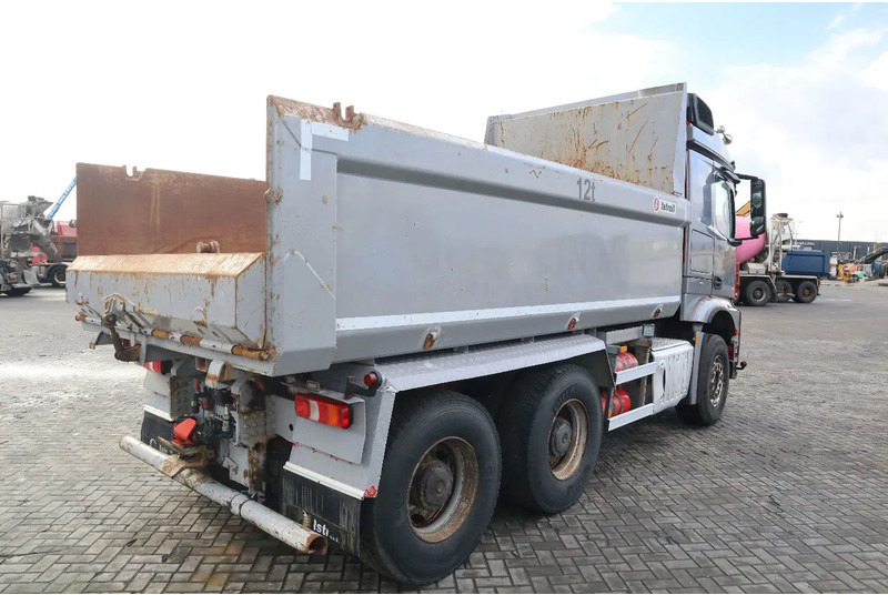 Mercedes-Benz Arocs 2658 2858 | 6X4 EURO 6 BIG AXLES | RETARDER | ENGINE PROBLEM - Camion benne: photos 5 Mercedes-Benz Arocs 2658 2858 | 6X4 EURO 6 BIG AXLES | RETARDER | ENGINE PROBLEM - Camion benne: photos 5