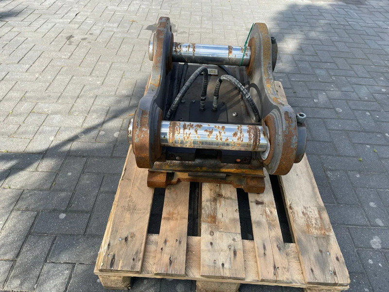 SMP S70 | QUICK COUPLER | SNELWISSEL | SCHNELLWECHSLER - Cisaille de démolition pour Engins de chantier: photos 5 SMP S70 | QUICK COUPLER | SNELWISSEL | SCHNELLWECHSLER - Cisaille de démolition pour Engins de chantier: photos 5