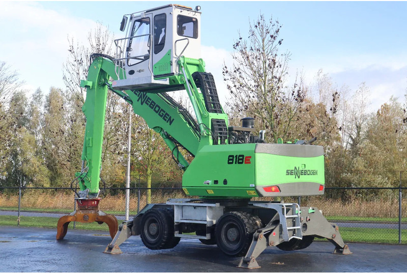 Sennebogen 818 E K9 ULM | SORTING GRAB | GOOD TIRES - Pelle de manutention: photos 3 Sennebogen 818 E K9 ULM | SORTING GRAB | GOOD TIRES - Pelle de manutention: photos 3
